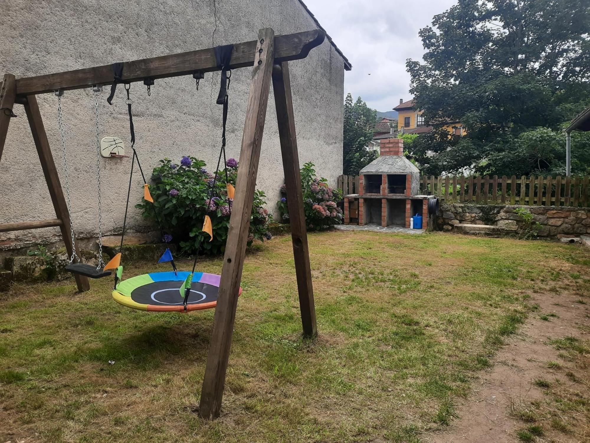 Apartamentos Rurales La Candaliega Onís Eksteriør bilde