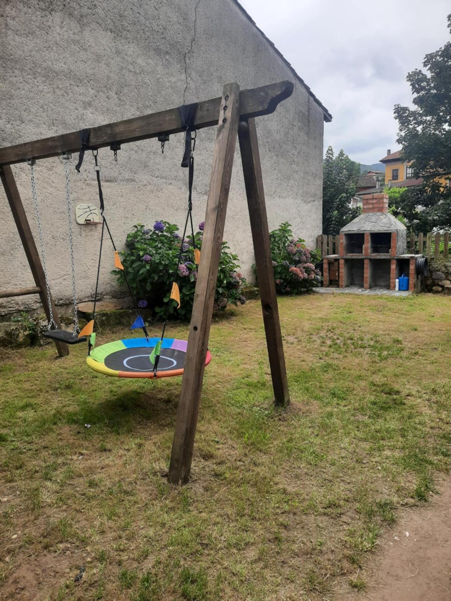 Apartamentos Rurales La Candaliega Onís Eksteriør bilde