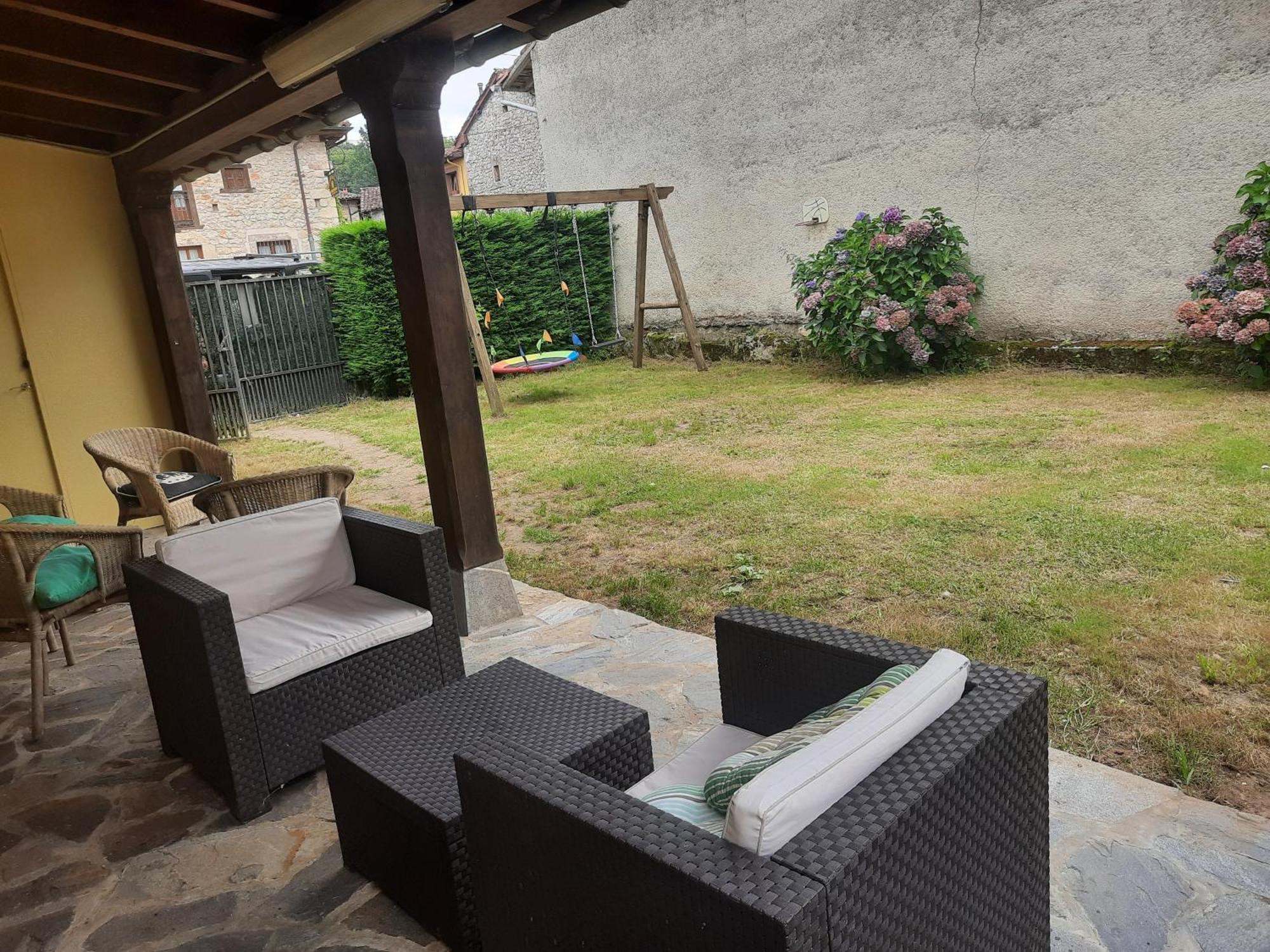 Apartamentos Rurales La Candaliega Onís Eksteriør bilde