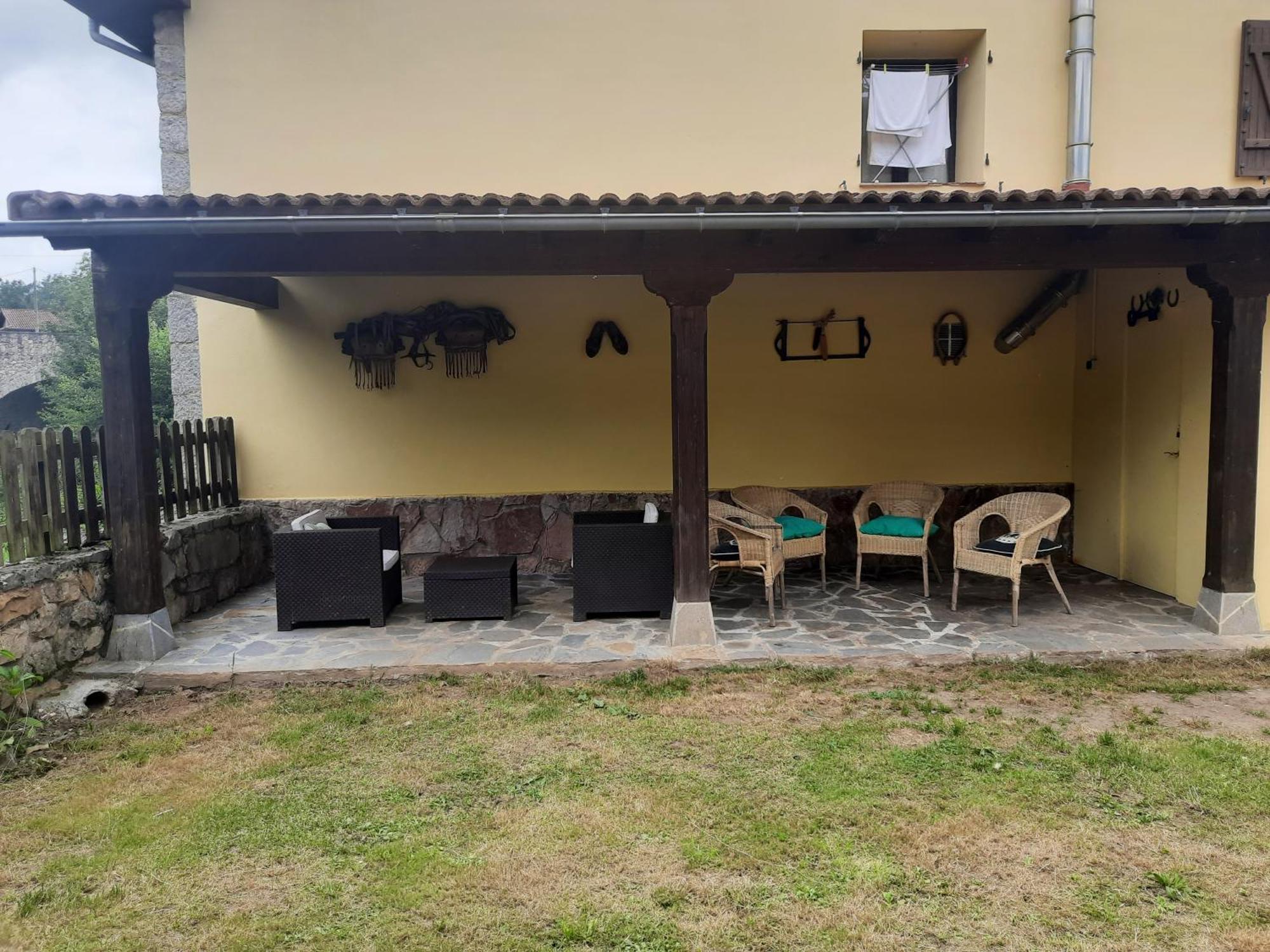 Apartamentos Rurales La Candaliega Onís Eksteriør bilde